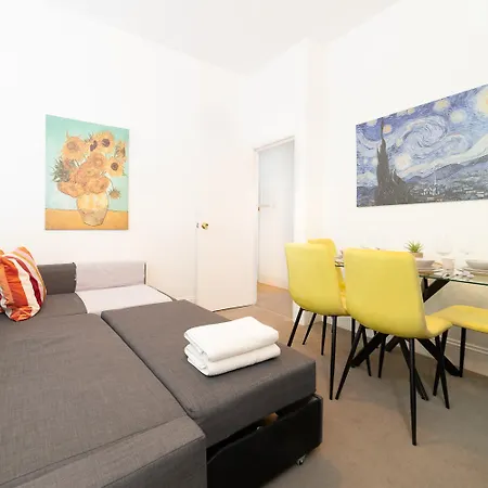 Cozy Apartment In The Heart Of Fulham, London Exterior photo