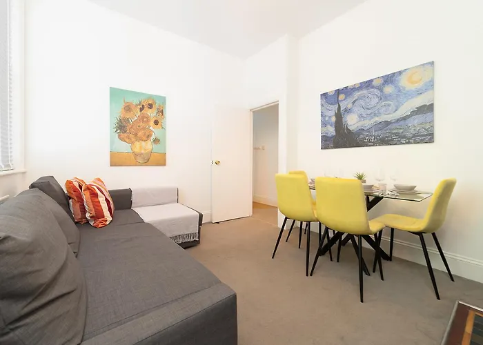Cozy Apartment In The Heart Of Fulham, London